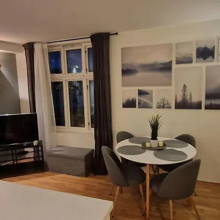 アパート 1 Bedroom With A View *