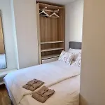 1 Bedroom With A View Daire